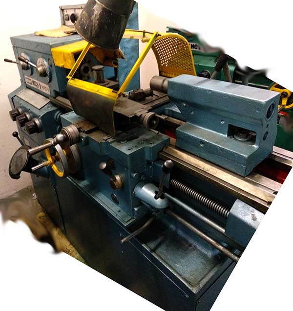 Загальний вигляд токарно-гвинторізного верстата 95ТС-1 95ТС-1 Загальний вигляд токарно-гвинторізного верстата